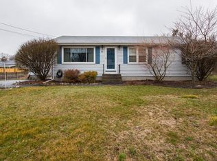 31 Oswego St, Bellingham, MA 02019