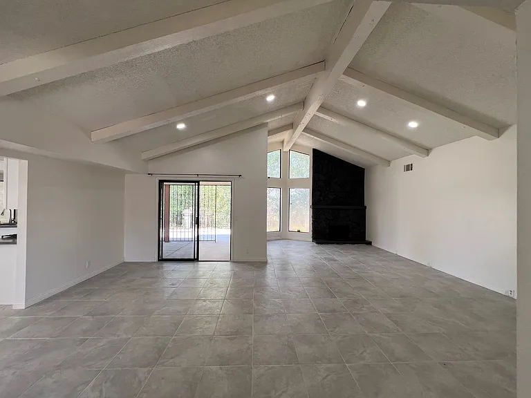 13850 Dahlgren Dr — Photo 6