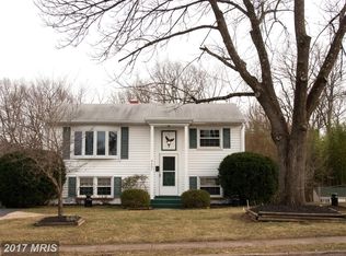 9407 Chatham St, Manassas, VA 20110