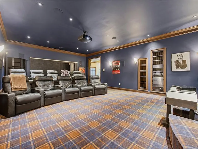 1845 Sugarloaf Club Dr — Photo 50