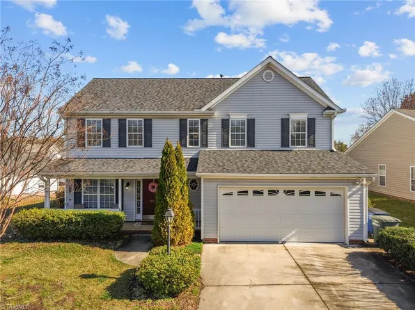 102 Redstone Dr, Gibsonville, NC 27249