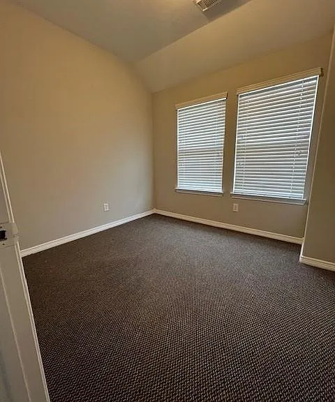 9219 Hidden Lake Cir E — Photo 11