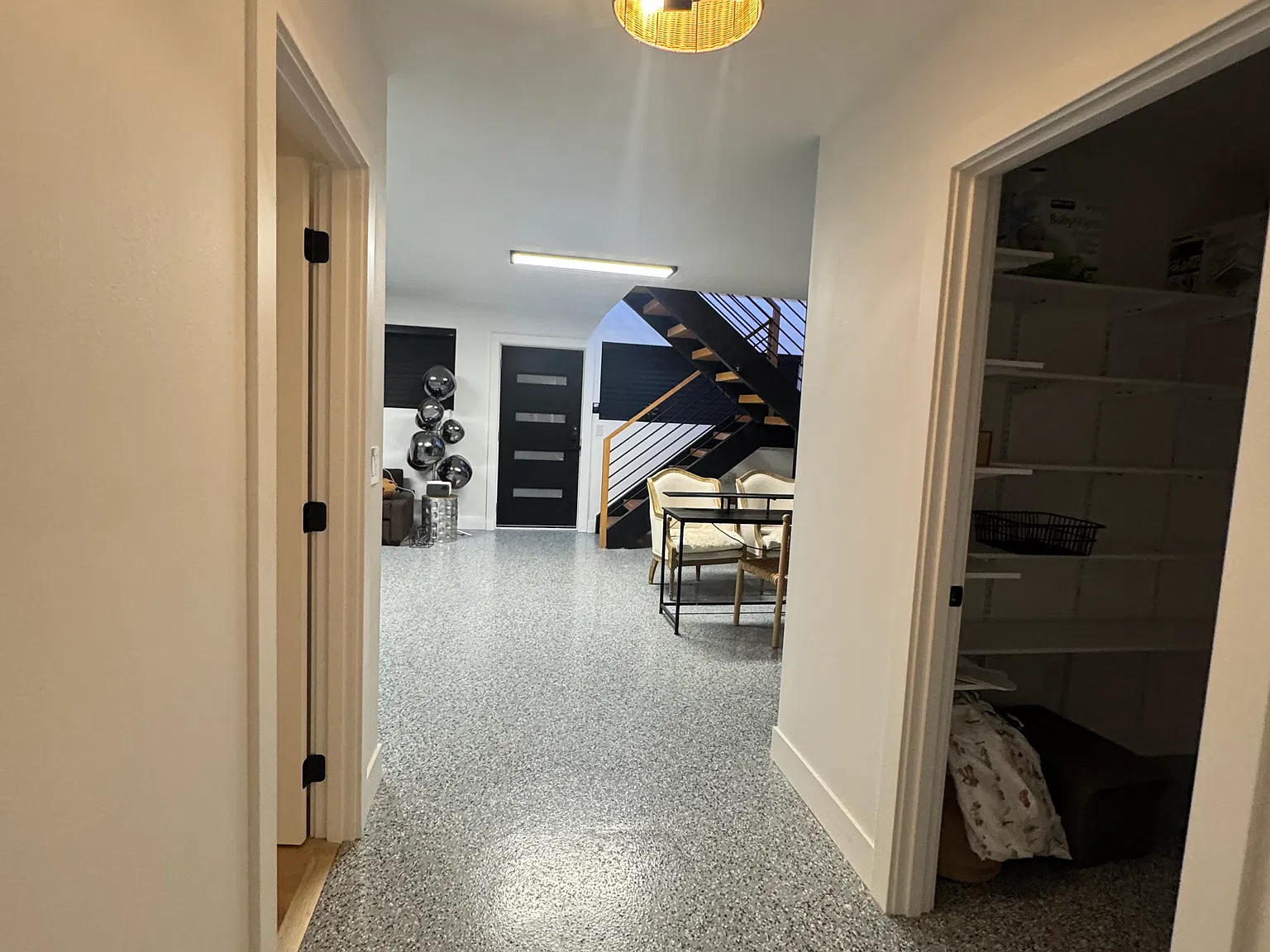 2 bed, 1800 sqft, $4,400 — Photo 4