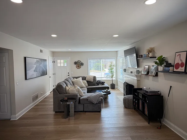 4360 N Amberwick Ln — Photo 4