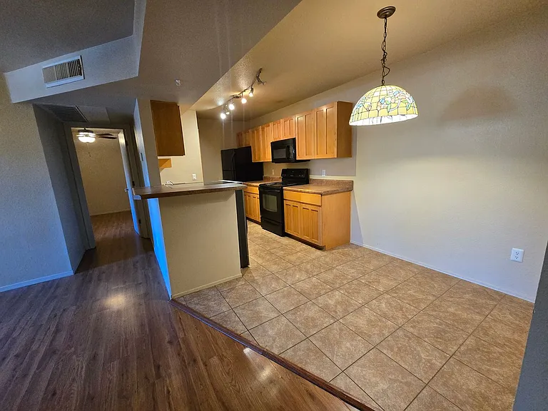1385 W University Ave #4-125 — Photo 5