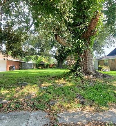 2nd image of 8005 Wales St