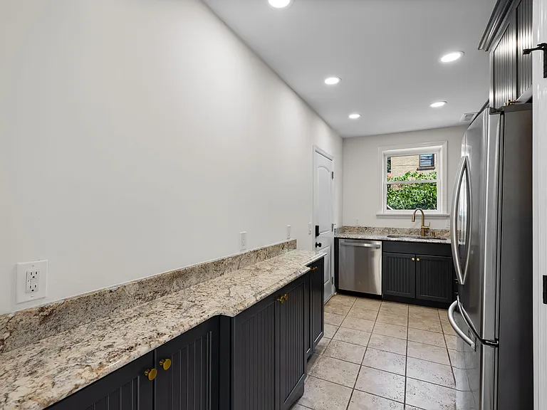 7517 Oxford Dr #2A — Photo 13
