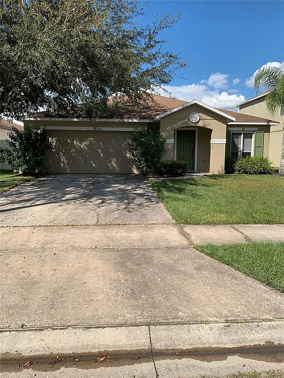 3 bed, 2.0 bath, 1835 sqft, $2,400 — Photo 2