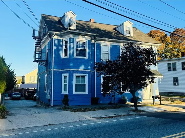 329 Killingly St, Providence, RI 02909