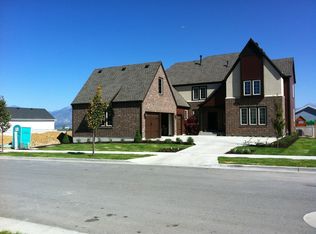 10369 S Martings Dr, South Jordan, UT 84009