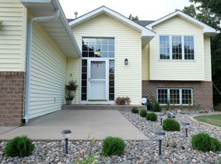 4731 214th Ave NW, Oak Grove, MN 55303