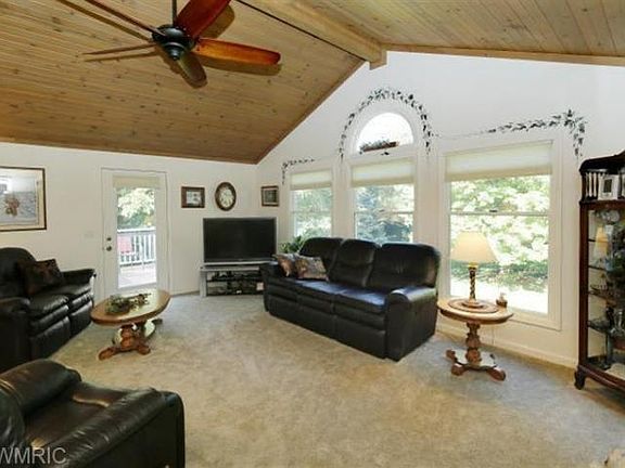 5th image of 26095 Smother Rd