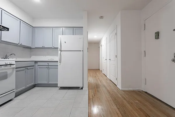 Rented by Dream Space Realty | media 9