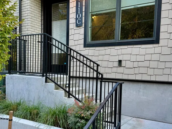 110 C 2nd St S, Kirkland, WA 98033