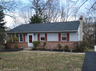 25 Oak St, Willow Grove, PA 19090