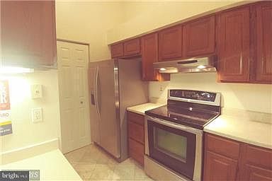 3rd image of 12209 Saint Peter Ct APT J
