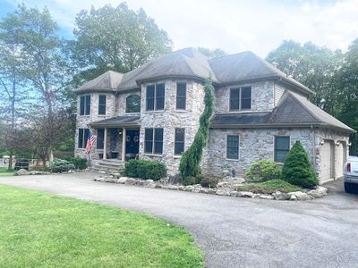 5132 Pocono Park Ln, Swiftwater, PA, 18370