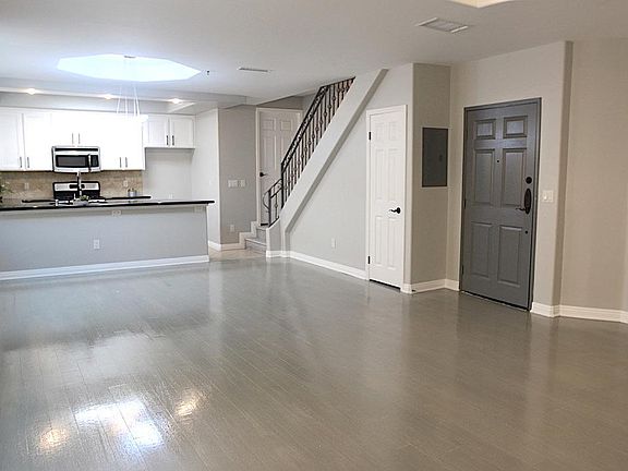 5th image of 5224 Corteen Pl Unit 8