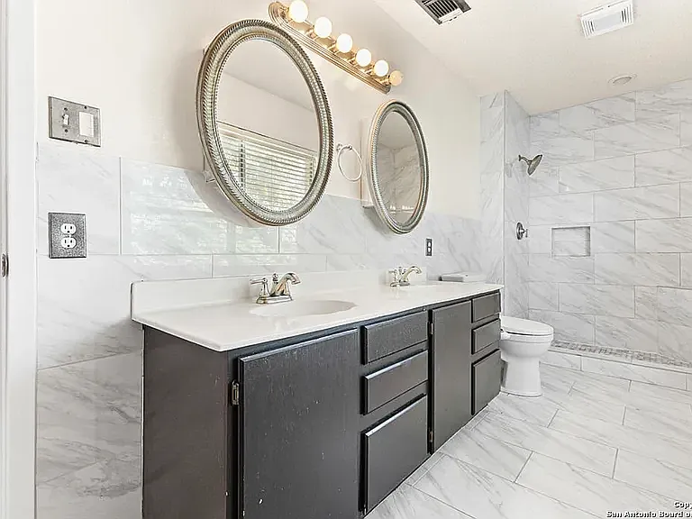 9806 Kelton Dr — Photo 24