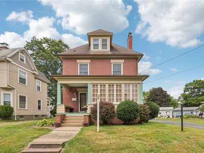 327 State St, Grove City, PA, 16127