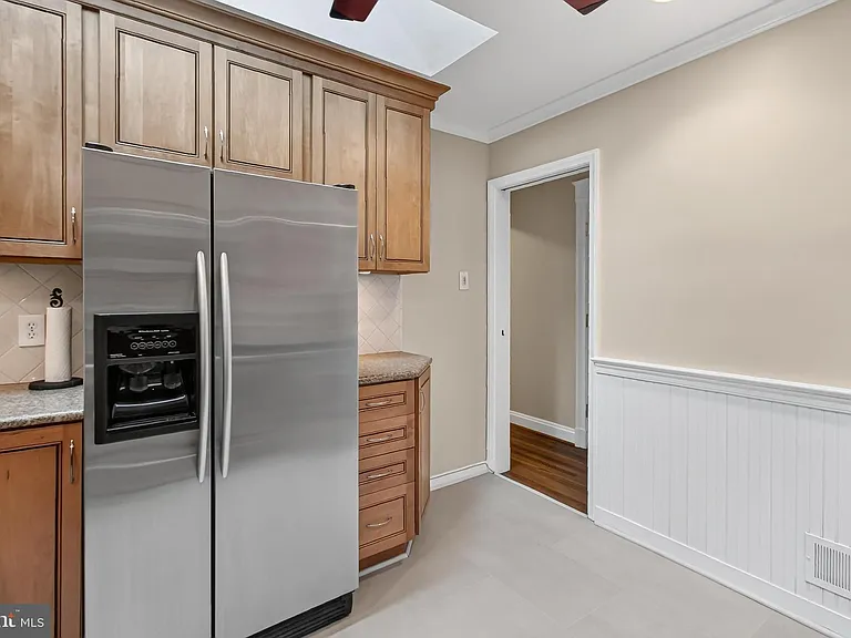 7614 Woodridge Cir — Photo 14