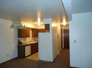 6810 W Kathleen Ct #8, Franklin, WI 53132