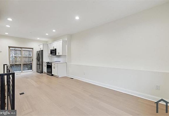 3rd image of 2514 Annin St