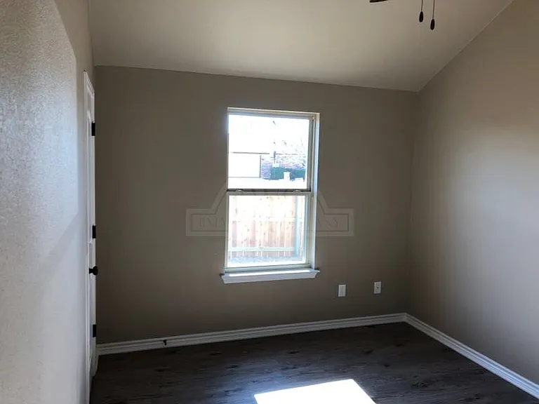 4314 Hunters Place Dr — Photo 15