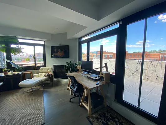 Rented by MySpaceNYC | media 17