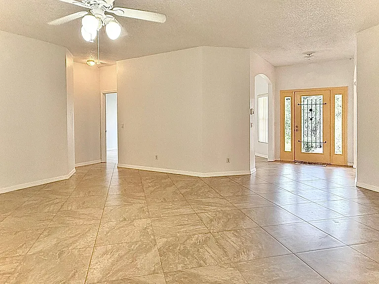 332 SW Glenwood Dr — Photo 16