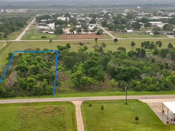 3 & 4 Ingram St, Matagorda, TX 77457