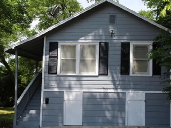1205 1/2 Earl St, Commerce, TX 75428