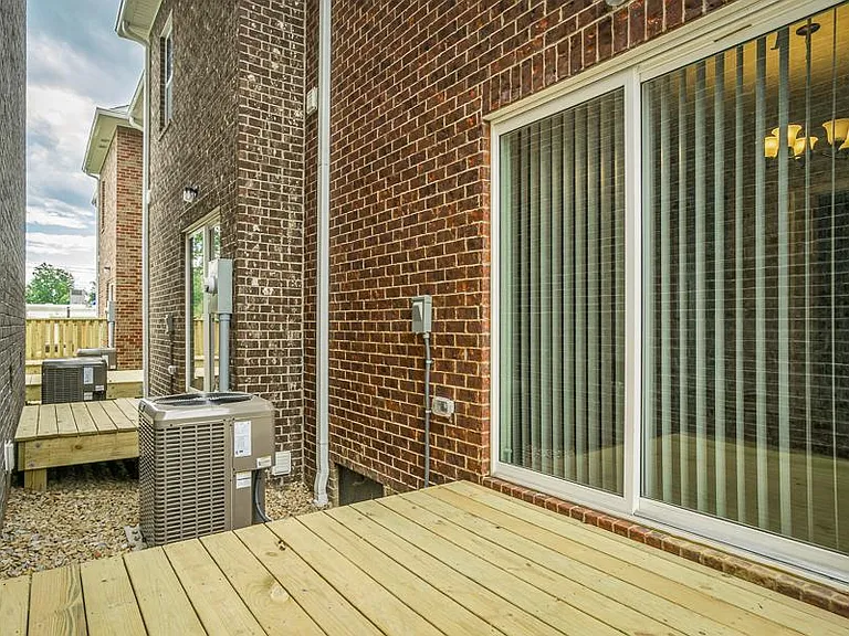 131 Edgington Dr #131 — Photo 13