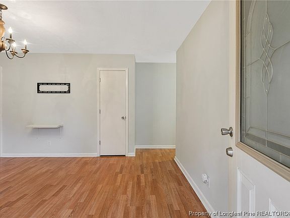 5th image of 2519 Vestal Ave
