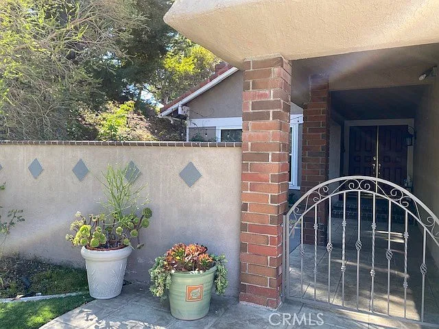 781 S Foxdale Ln — Photo 3