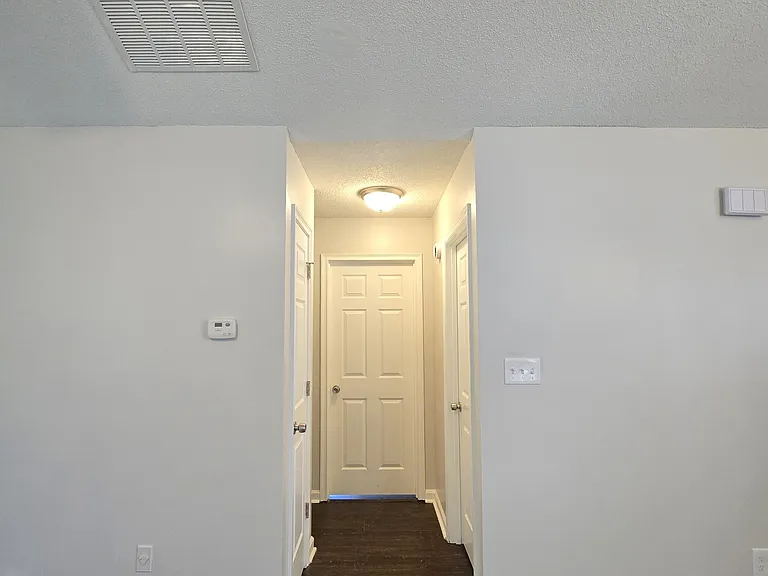1504 Cain Ct N — Photo 12