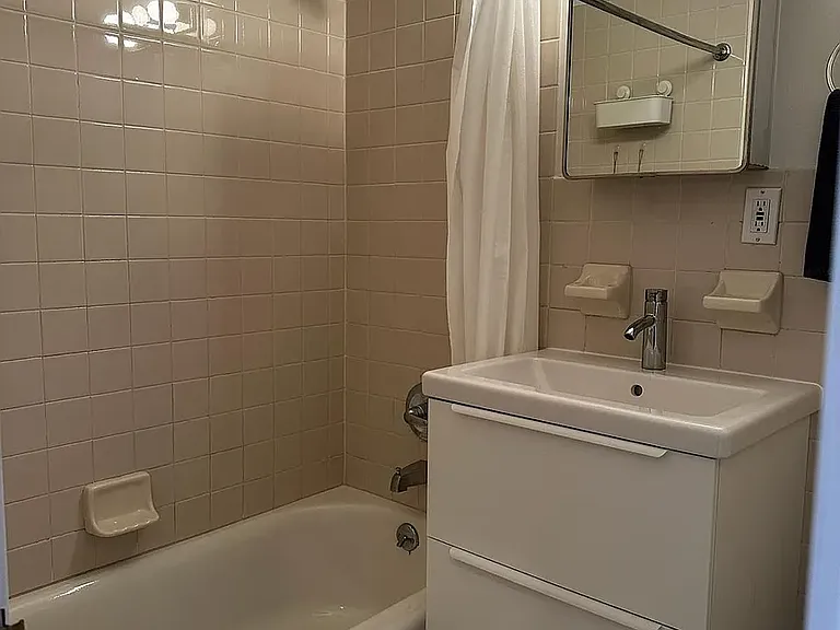 526 W 149th St #3 — Photo 15