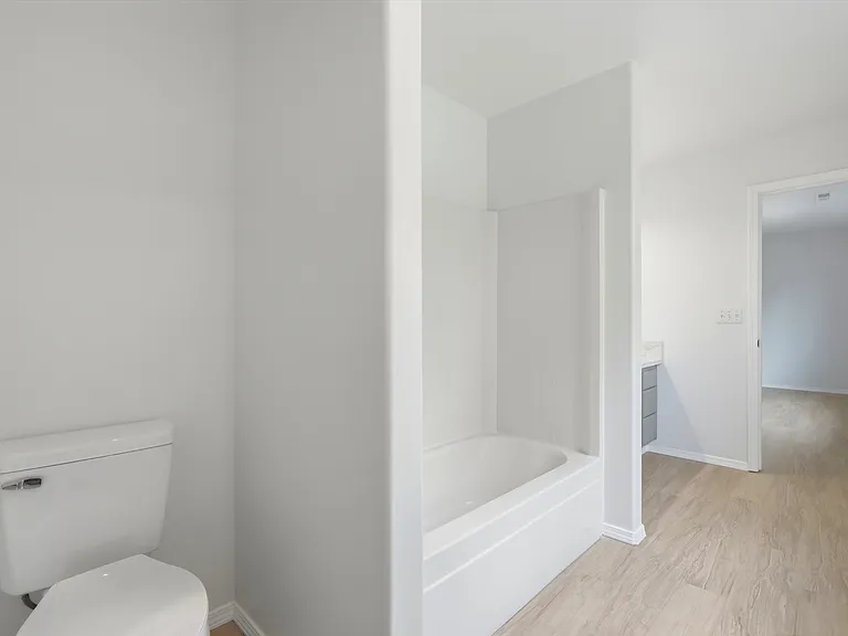6959 NE Willowgrove St — Photo 2