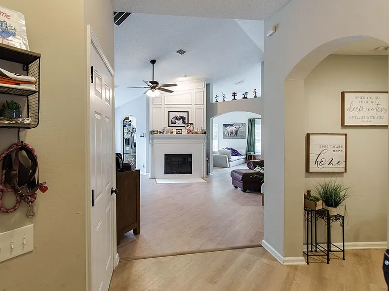 11865 Noble Fir Ct — Photo 4