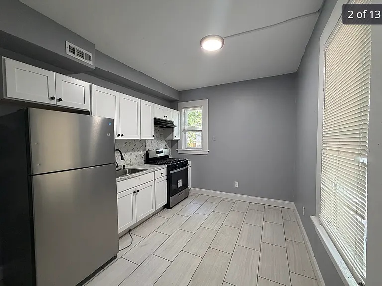 68 Read St #11 — Photo 2