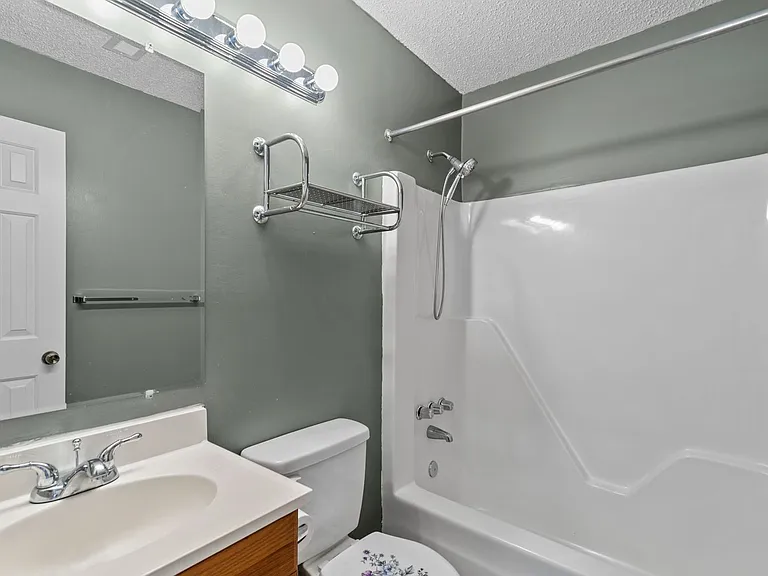 904 Scarlet Oak Ct N — Photo 12