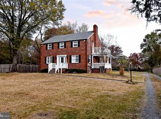 7125 Harrison Ln, Alexandria, VA 22306