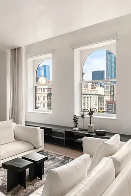 Sold by OFFICIAL | media 5