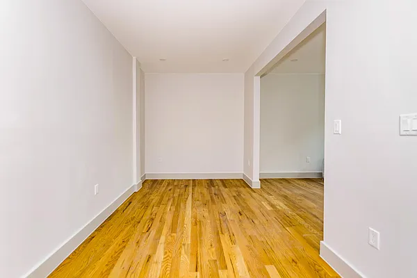 Rented by Nooklyn NYC LLC | media 27