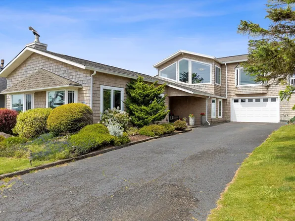 825 1st St, Otter Rock, OR 97369