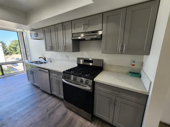 626 N Isabel St APT 301, Glendale, CA 91206