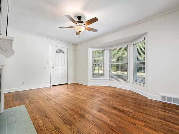 5th image of 37 S Alicia Dr