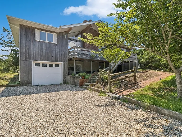 323 Marine Blvd — Photo 39
