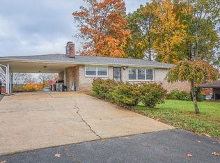 1817 Idle Hour Rd, Kingsport, TN 37660