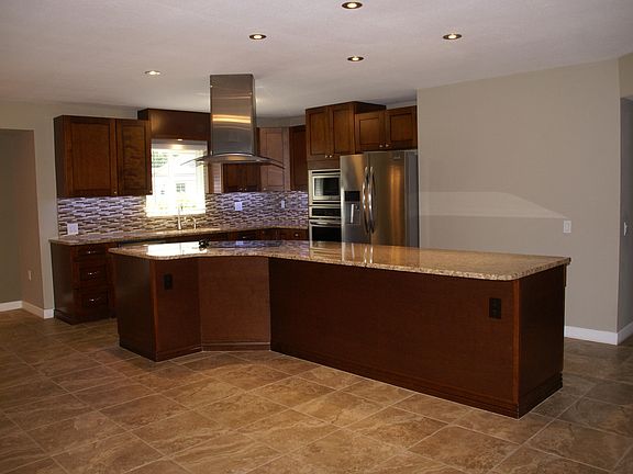 3rd image of 12719 W Maplewood Dr